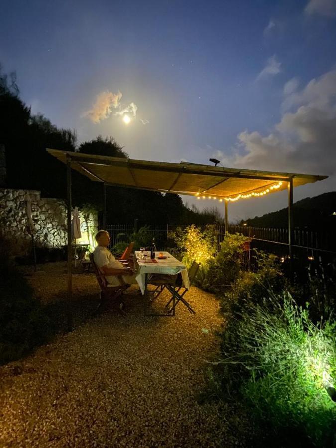 Апартаменты Il Casotto Del Nonno Вентимилья Экстерьер фото